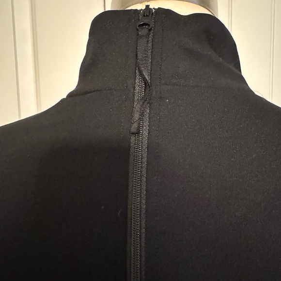 Cabi Tailored Turtleneck #4367 Black Size L - EUC - Picture 10 of 13